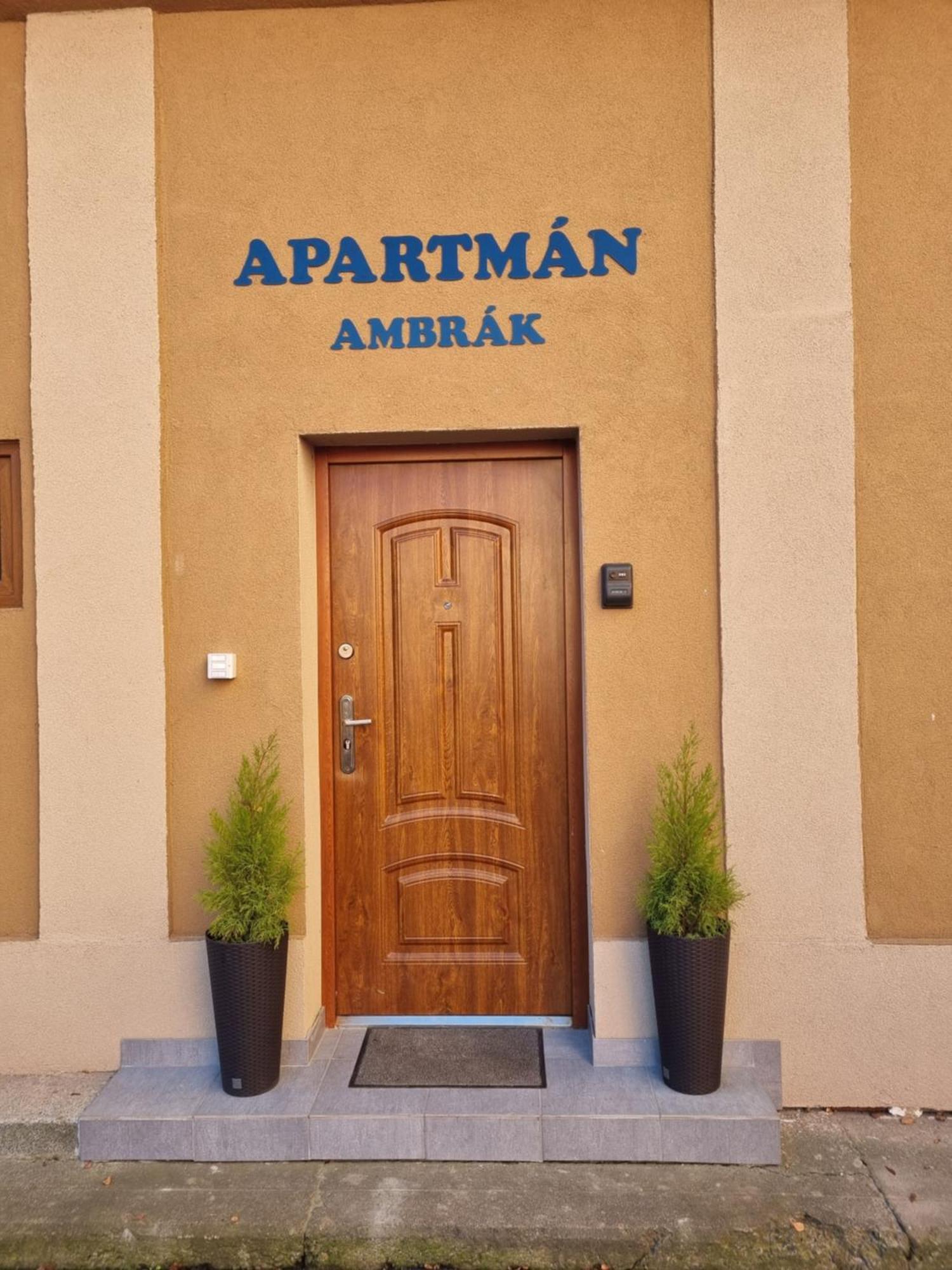 Apartman Ambrak C.3 Martin Exteriör bild